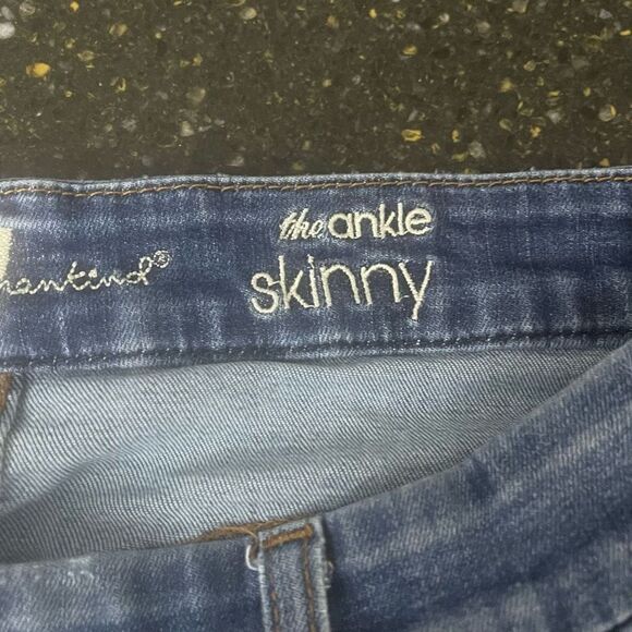 7 For All Mankind The Ankle Skinny - Picture 4 of 7